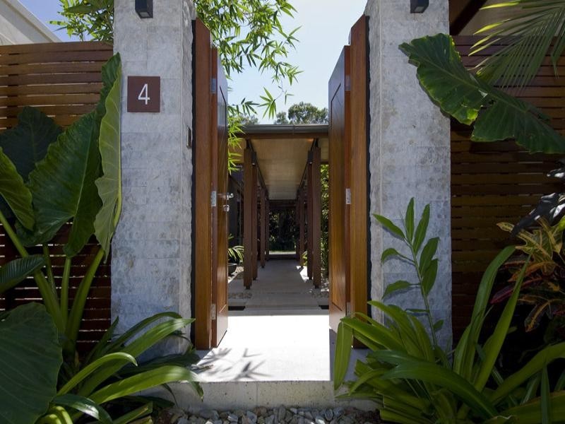 Bale 4 Port Douglas Rd, Port Douglas QLD 4877