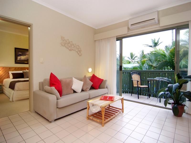 72 By The Sea – King Deluxe, Macrossan St, Port Douglas QLD 4877