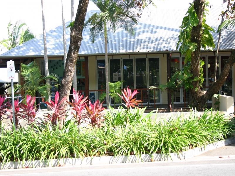 Shop 11/Portico Macrossan Street, Port Douglas QLD 4877