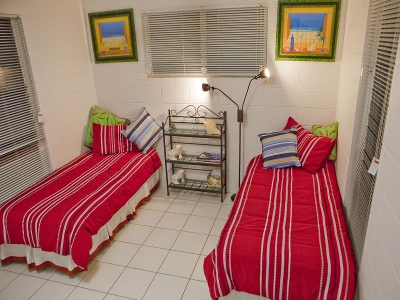 40 The Esplanade, Hasta Manana, Wonga QLD 4873