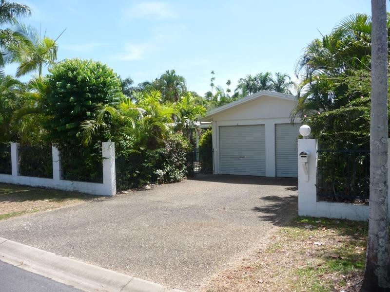 Port Douglas QLD 4877