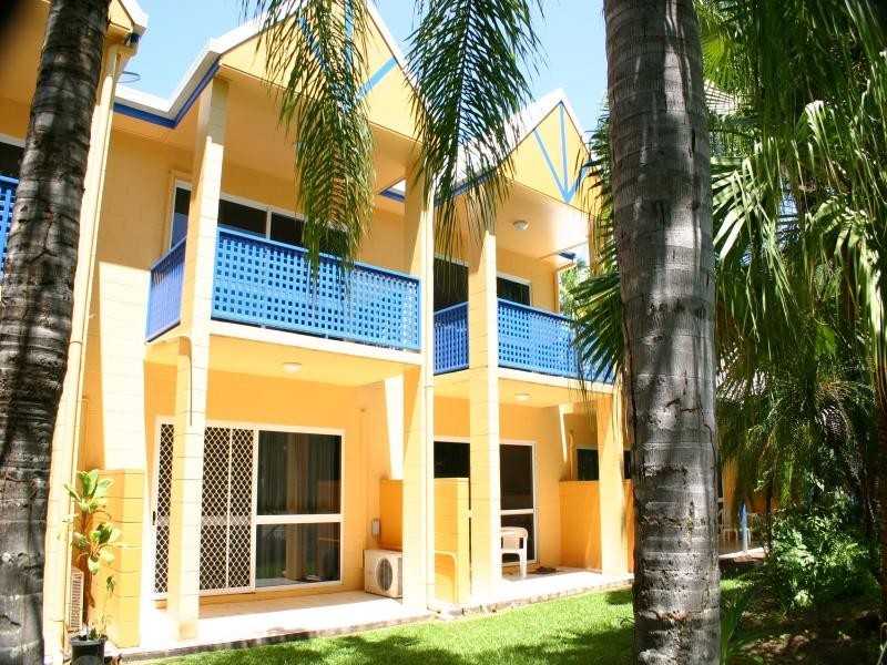 Port Douglas QLD 4877