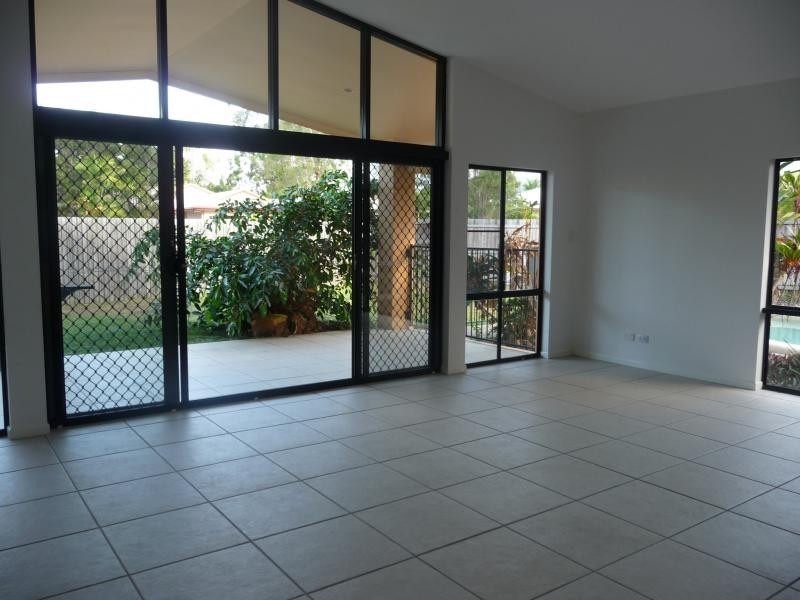 28 Birdwing St, Port Douglas QLD 4877