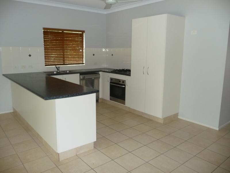4 Curlew Cl, Port Douglas QLD 4877