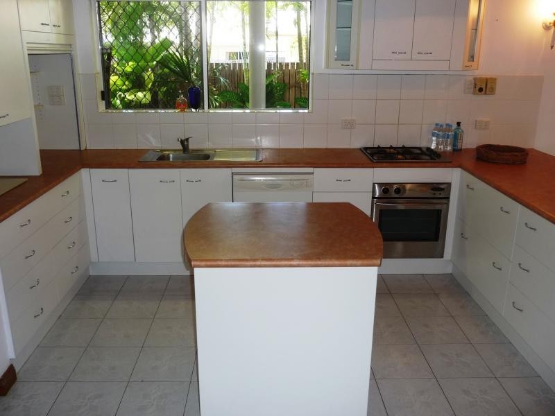 15 Endeavour Street, Port Douglas QLD 4877