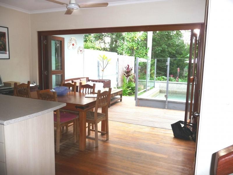 2/1a Ti Tree Street, Port Douglas QLD 4877