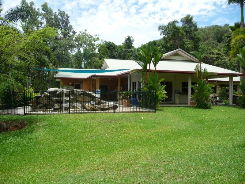 21 Ocean View Drive, Port Douglas QLD 4877