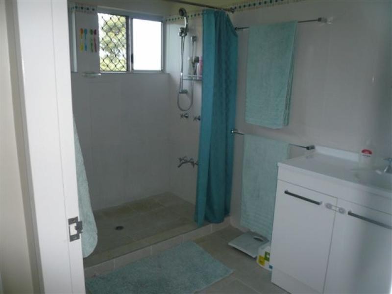 11 Blain St, Mossman QLD 4873