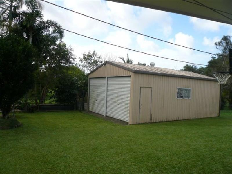 11 Blain St, Mossman QLD 4873