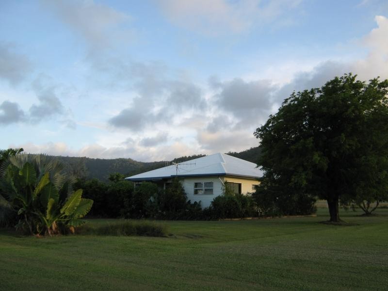 Lot 7 Captain Cook Highway, Craiglie QLD 4877