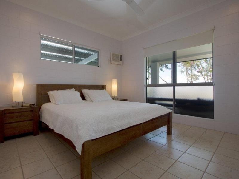 13 Somerset Drive, Miallo QLD 4873