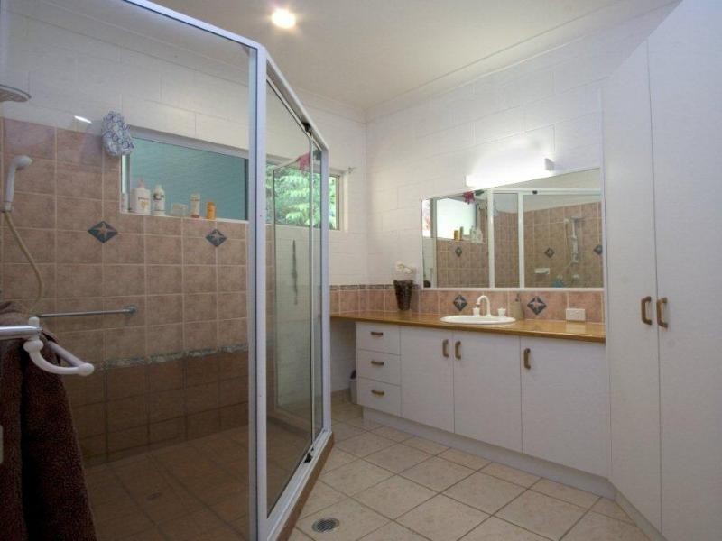 13 Somerset Drive, Miallo QLD 4873