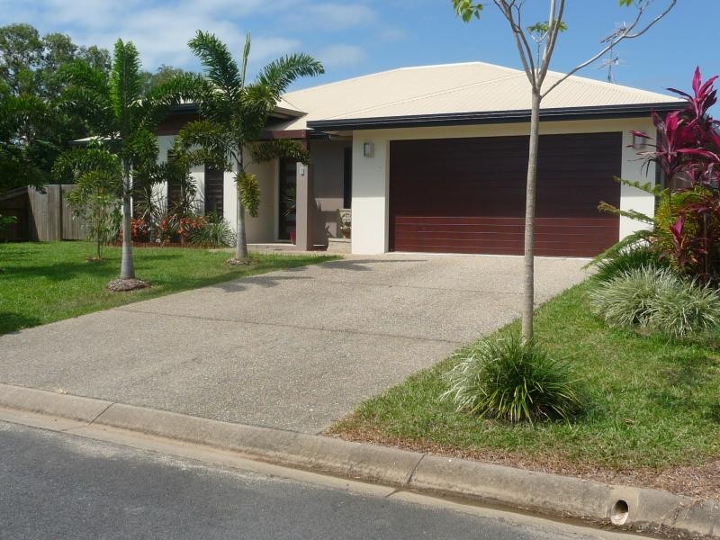 2 Roy Close, Wonga QLD 4873