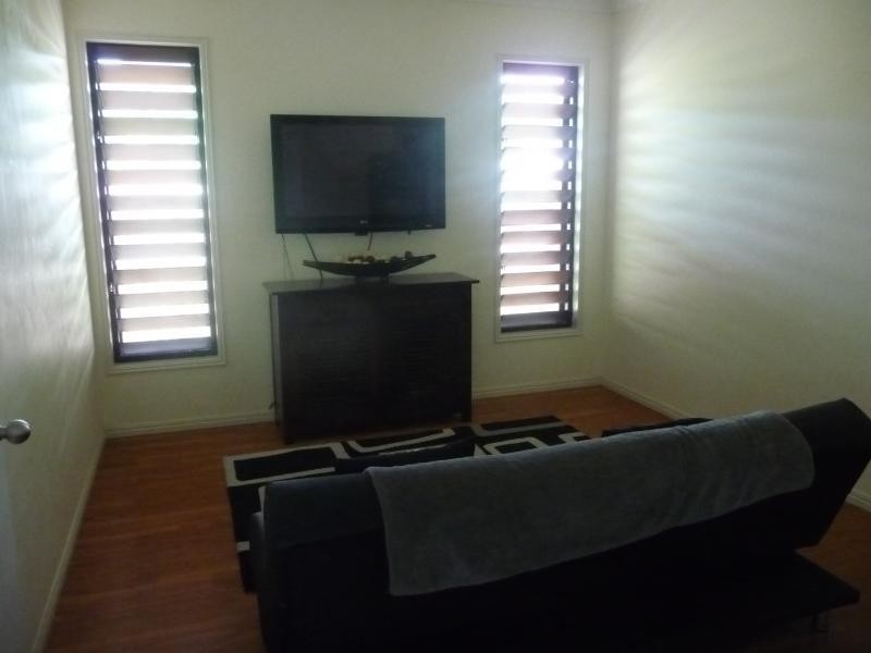 2 Roy Close, Wonga QLD 4873