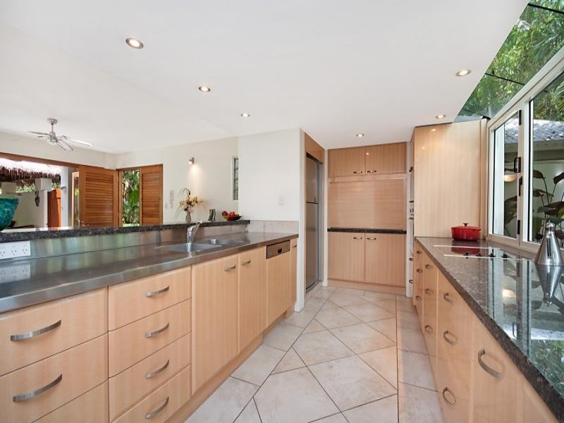 Suite 3-3/13 Andrews Close, Frangipani, Port Douglas QLD 4877