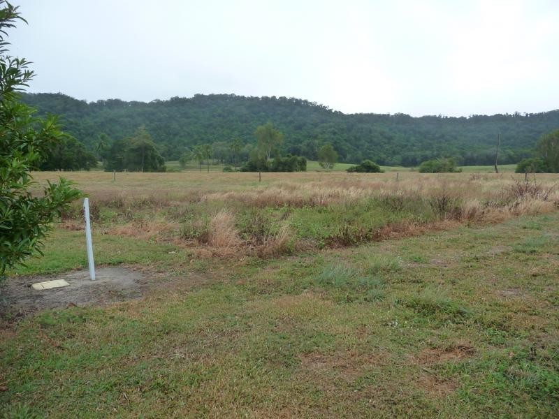 7 Julia Close, Wonga QLD 4873