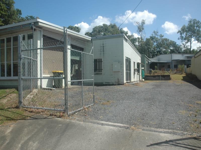 15 Sawmill Rd, Mossman QLD 4873