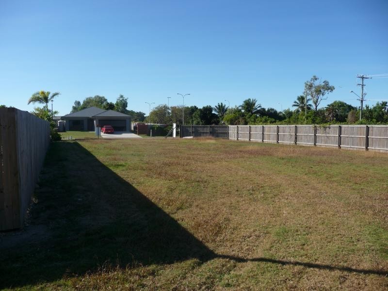 1 Yiki Street, Port Douglas QLD 4877