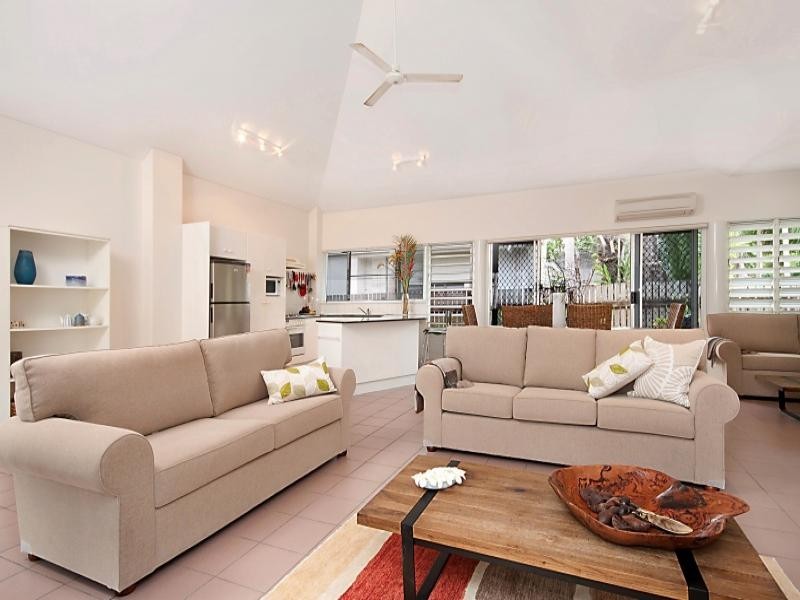 2/7 Langley Road, Spinnakez, Port Douglas QLD 4877