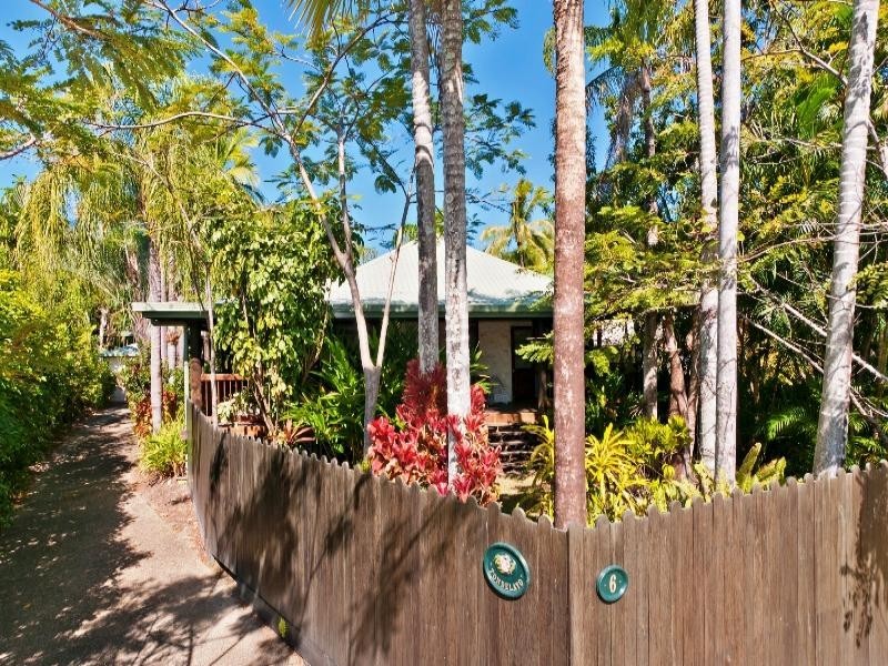 Port Douglas QLD 4877