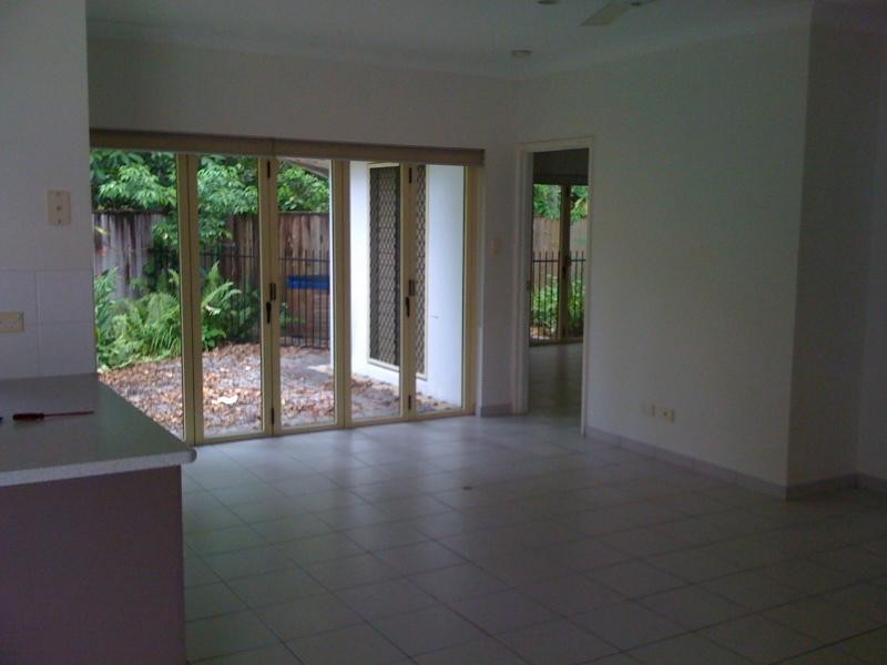 2/352 Port Douglas Rd, Port Douglas QLD 4877