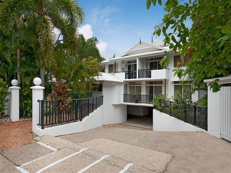 2/21 Davidson Street, Port Douglas QLD 4877