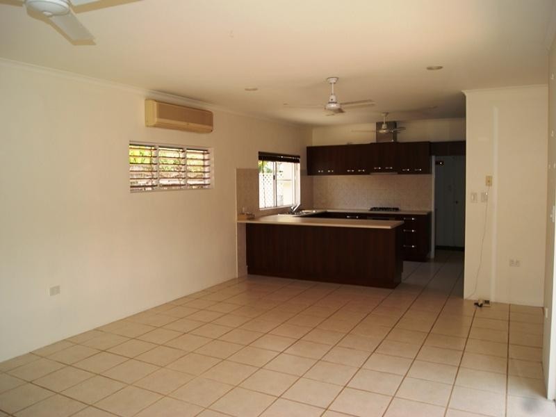 38 Endeavour St, Port Douglas QLD 4877