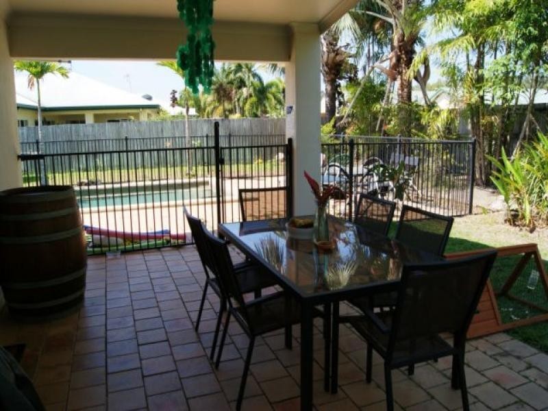 24 Brolga St, Port Douglas QLD 4877