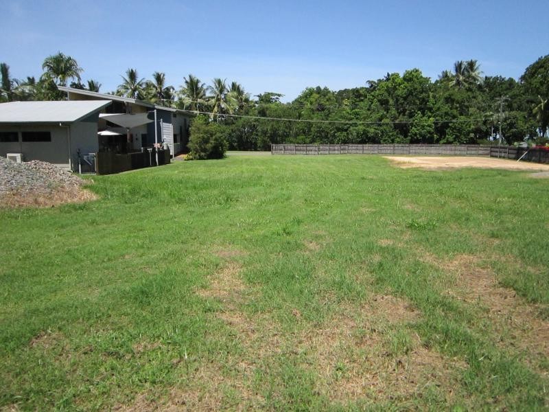 24 Marine Parade, Newell QLD 4873