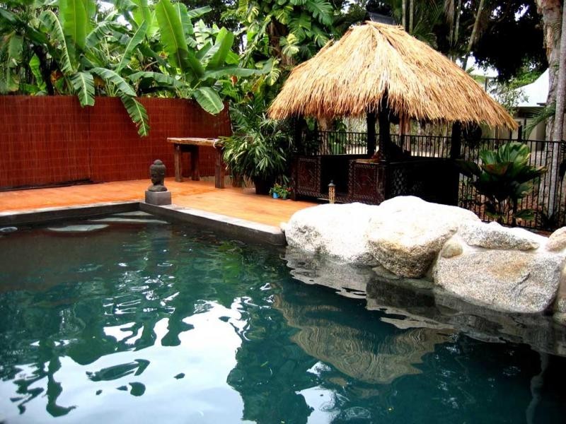 6 Oak Street, Oak Beach QLD 4877