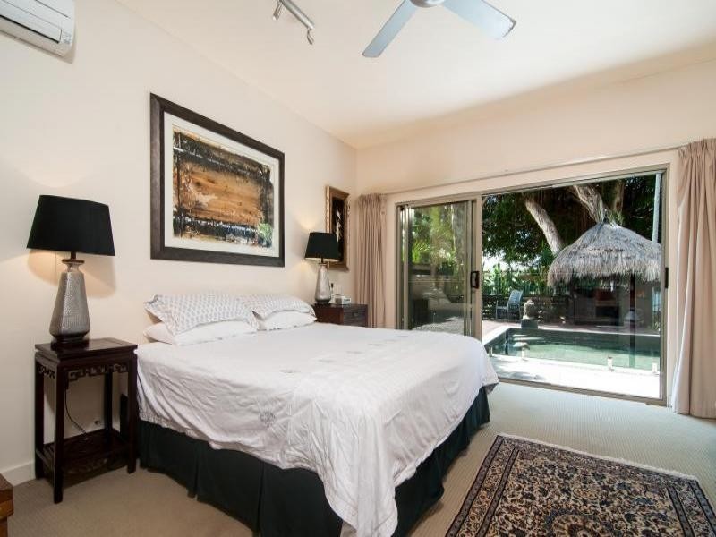 6 Oak Street, Oak Beach QLD 4877