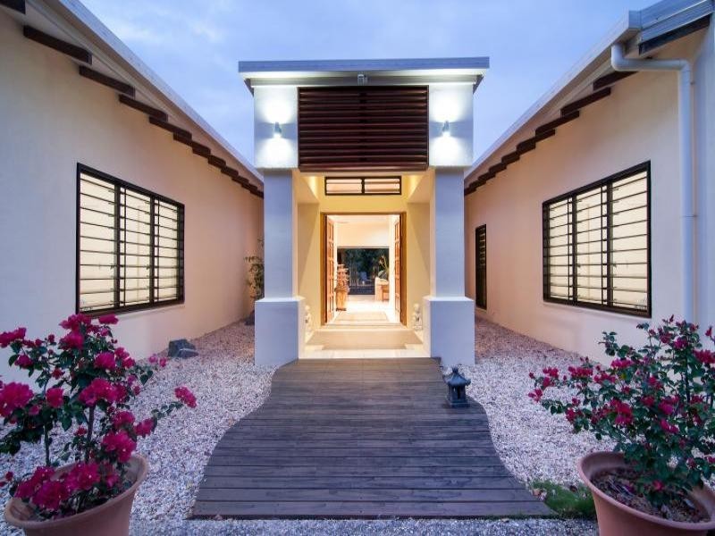 91  Mitre Street, Port Douglas QLD 4877