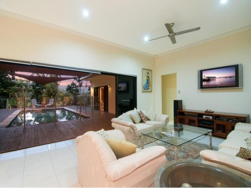 91  Mitre Street, Port Douglas QLD 4877