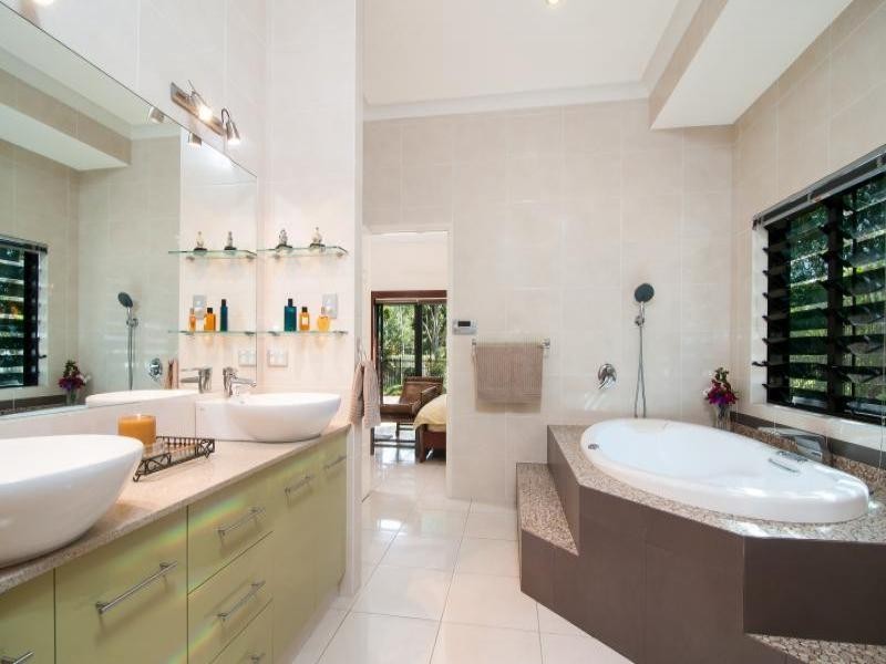 91  Mitre Street, Port Douglas QLD 4877