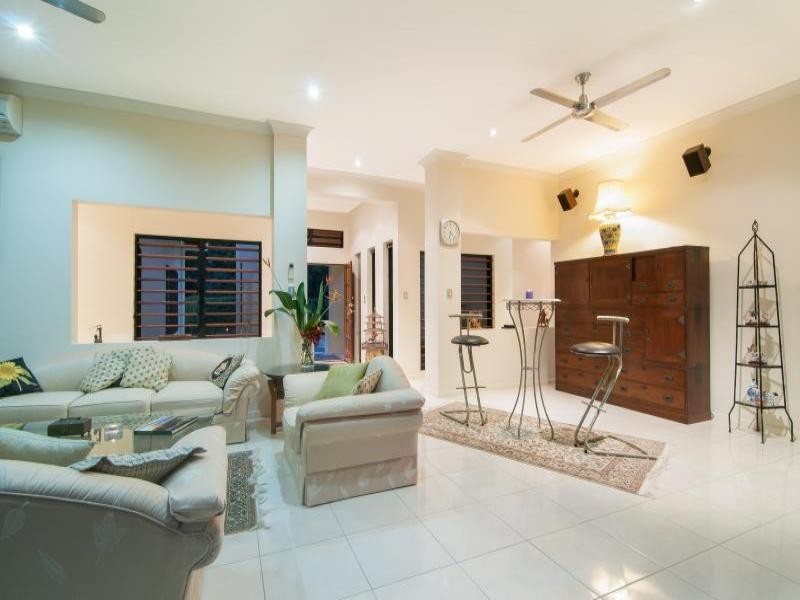 91  Mitre Street, Port Douglas QLD 4877