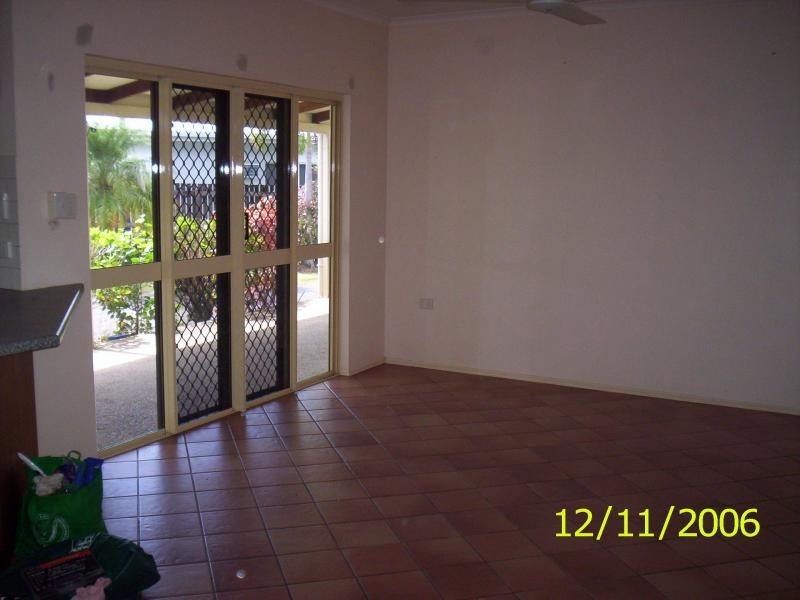 39 Middlemiss St, Mossman QLD 4873