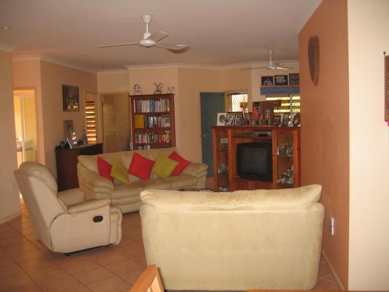 5 Dineen Close, Cooya Beach QLD 4873