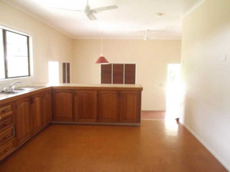 16 Barra Close, Wonga QLD 4873