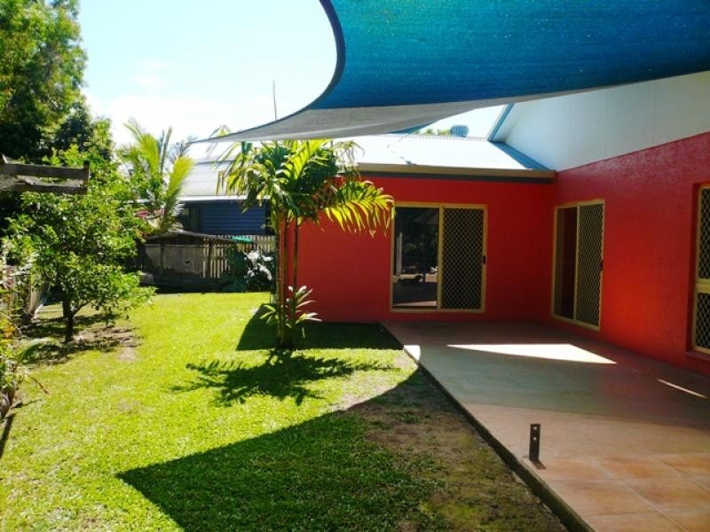 5 Dineen close, Cooya Beach QLD 4873