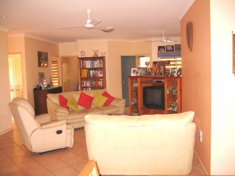 5 Dineen close, Cooya Beach QLD 4873