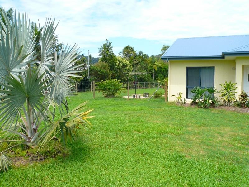 Miallo QLD 4873