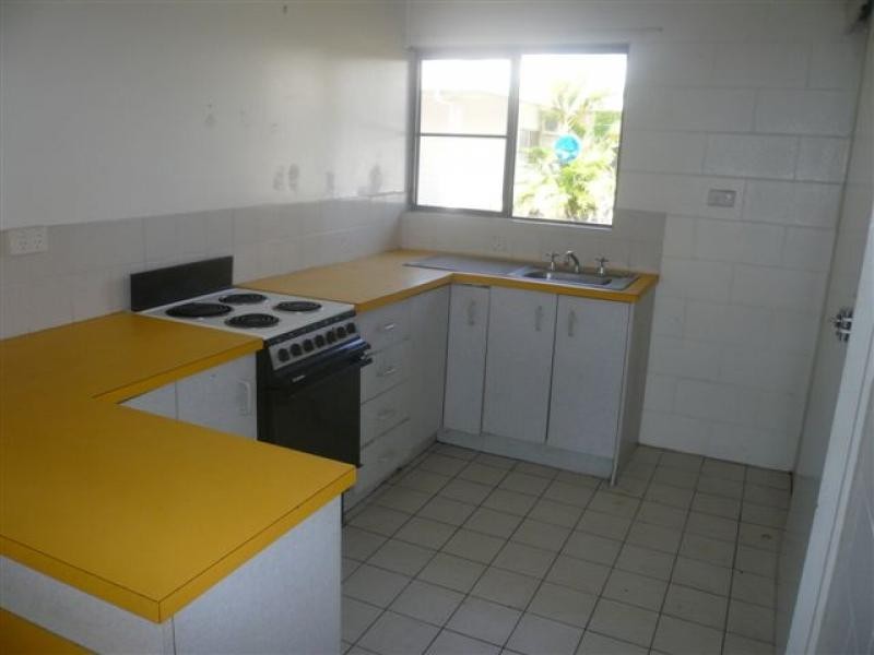 3/24 Atherton St, Mossman QLD 4873
