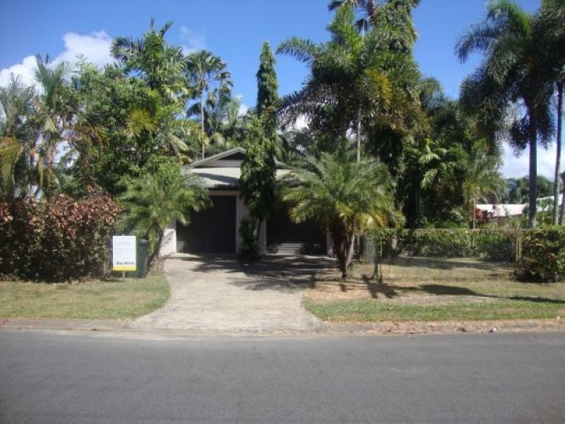 123 Bougainvillia St, Cooya Beach QLD 4873