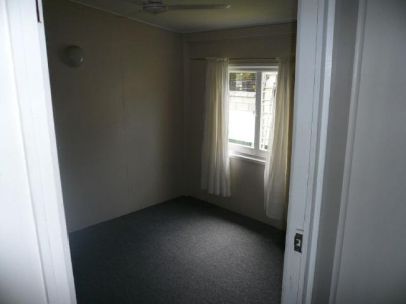 12 Andrews Street, Newell QLD 4873