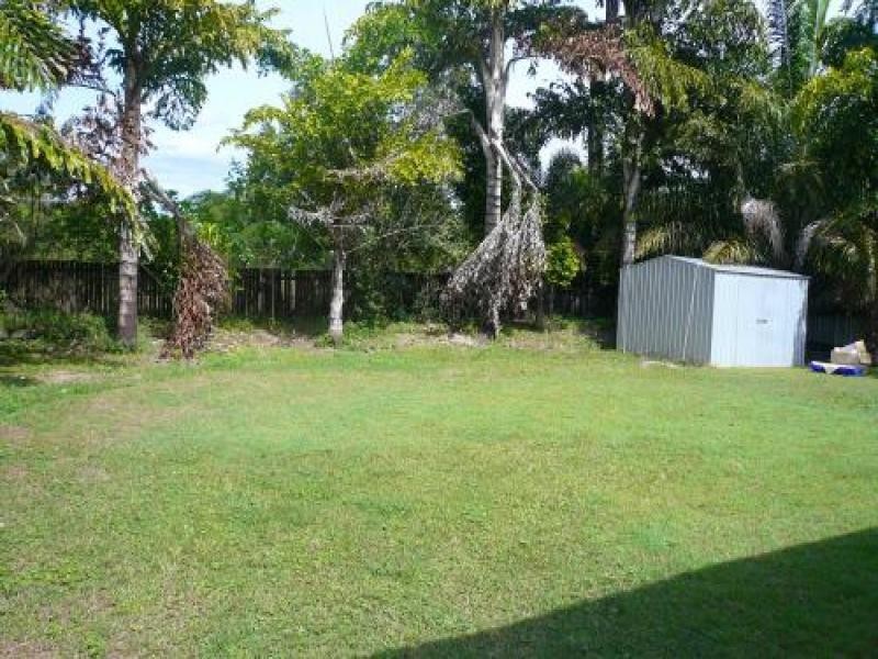 14 Thooleer Close, Cooya Beach QLD 4873