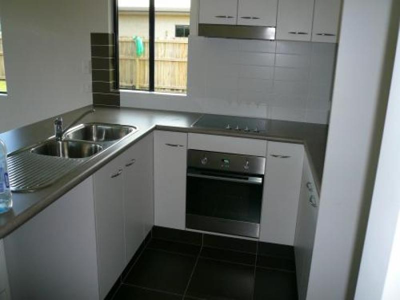 34 Johnston Rd, Mossman QLD 4873