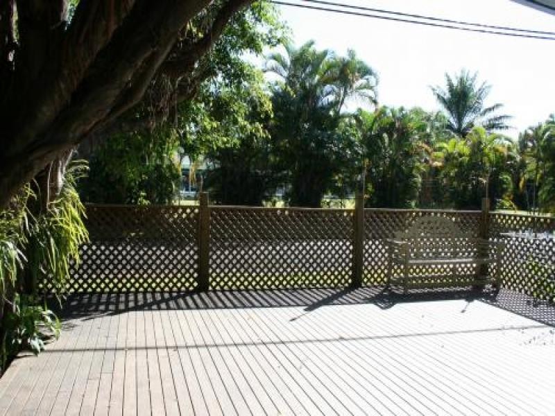 15 Hart Street, Mossman QLD 4873