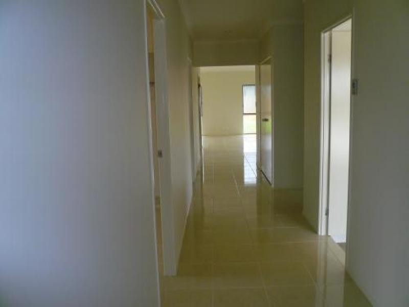 23 Riflebird Cres, Mossman QLD 4873