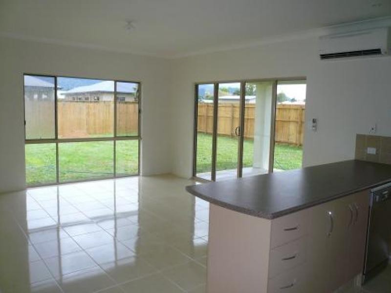 23 Riflebird Cres, Mossman QLD 4873