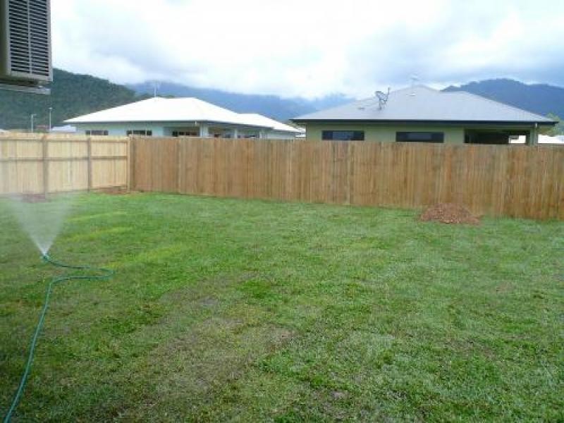 23 Riflebird Cres, Mossman QLD 4873